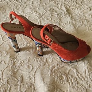 Size 7, beautiful woman shoes